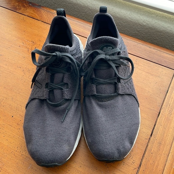 New Balance Men’s Size 8.5 - Picture 2 of 10